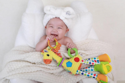 沧州宝宝为什么会吐奶 沧州宝宝为什么会吐奶